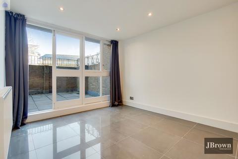 3 bedroom apartment to rent - Thomas More Street, London, E1W