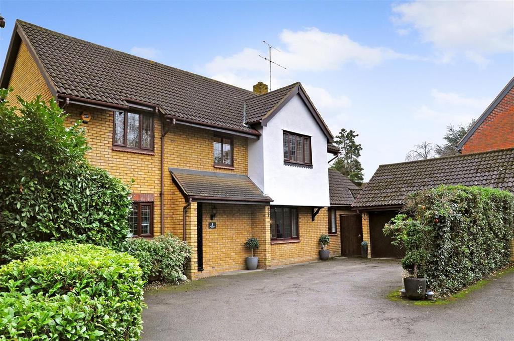Trotwood Close, Shenfield, Brentwood 4 bed detached house £1,225,000