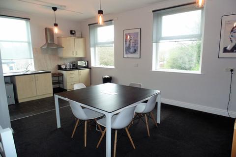 1 bedroom flat to rent - st Floor Flat, 52 Westgate , Cleckheaton