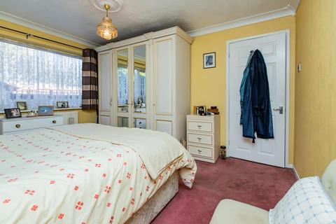 53 Overbury Close, Birmingham, B31 2HD
