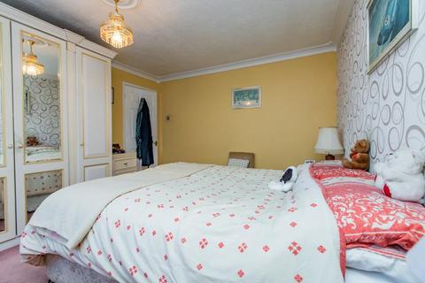 53 Overbury Close, Birmingham, B31 2HD