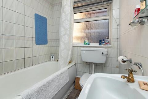 53 Overbury Close, Birmingham, B31 2HD