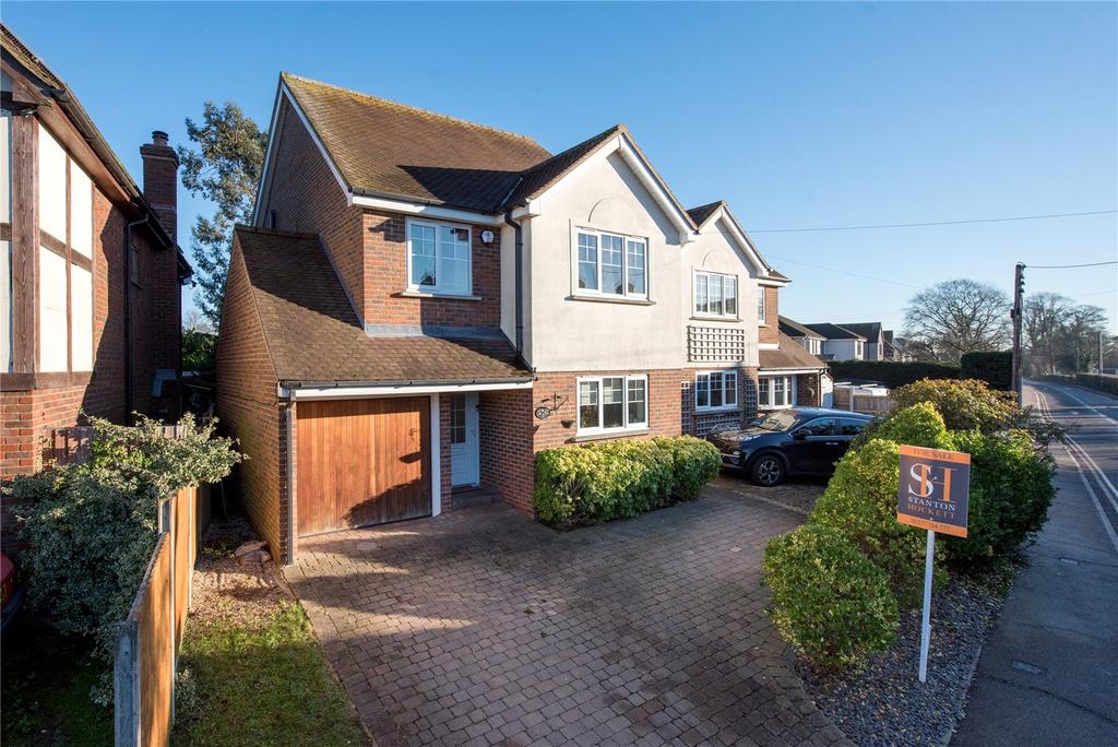 Laindon Road, Billericay, Essex, CM12 4 bed detached house £600,000