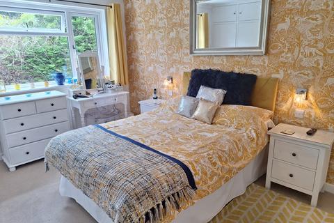 Hunters End New Road, Ascot, SL5 8QB