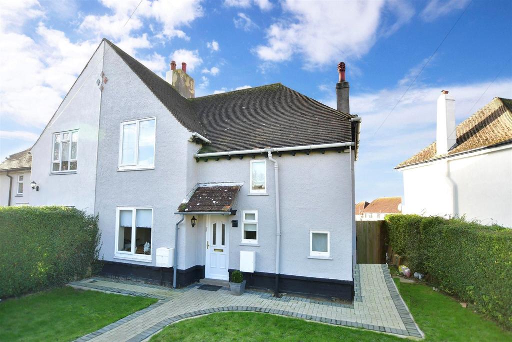 Wood Avenue, Folkestone, Kent 3 bed semidetached house £310,000