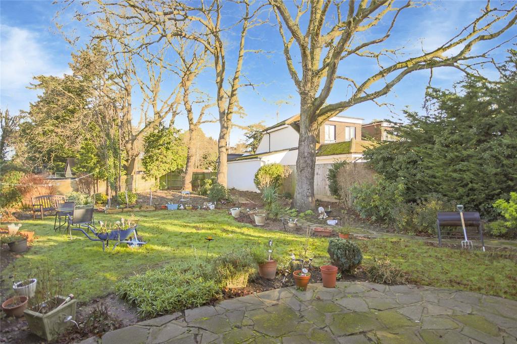 Priors Way, Maidenhead, SL6 3 bed end of terrace house £450,000