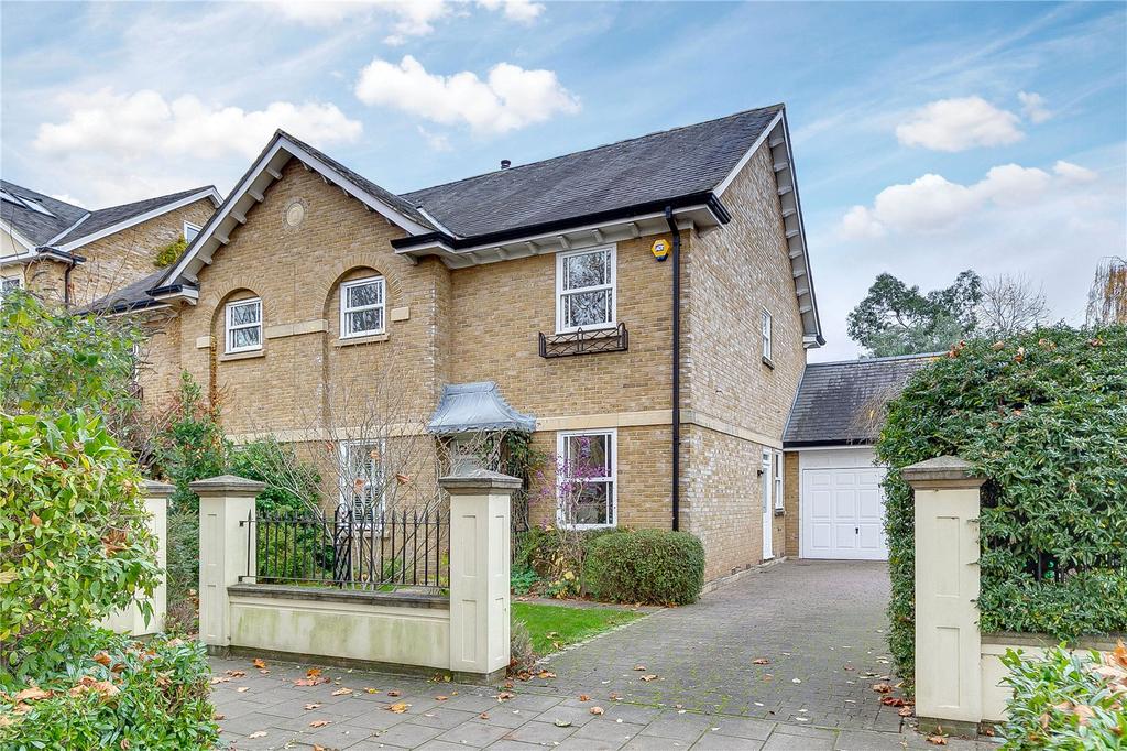 Wyatt Drive, London 4 bed semidetached house £2,395,000