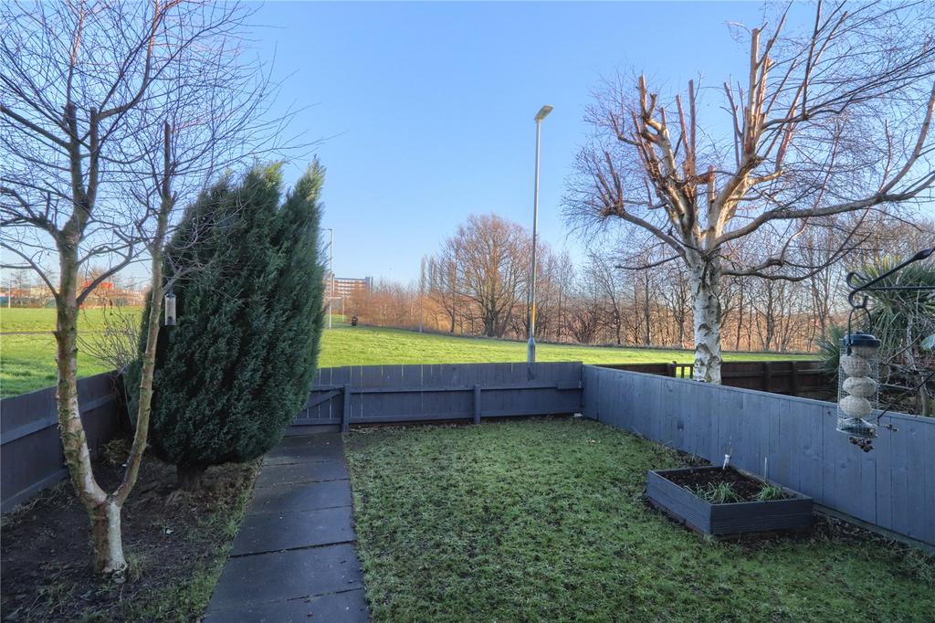 Cowpen Crescent, StocktononTees 3 bed terraced house £110,000