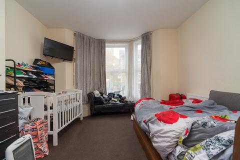 6 bedroom semi-detached house for sale - Oakfield Road, Croydon, CR0 2UA