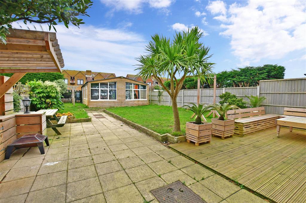 Williamson Road, Lydd On Sea, Kent 4 bed semidetached house £460,000