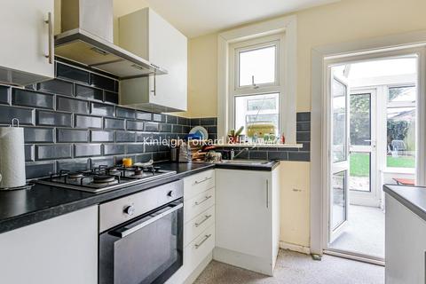 137 Hazelbank Road, Catford, London, SE6 1LT