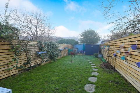 69 Whitestile Road, Brentford, TW8 9NR