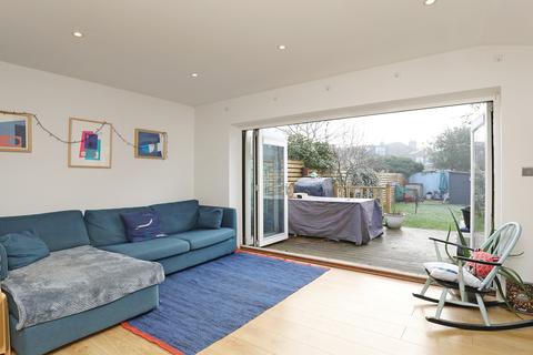 69 Whitestile Road, Brentford, TW8 9NR