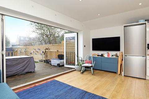 69 Whitestile Road, Brentford, TW8 9NR