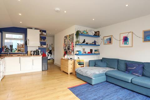 69 Whitestile Road, Brentford, TW8 9NR