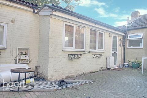 1 bedroom barn conversion for sale - Wellington Street, Luton