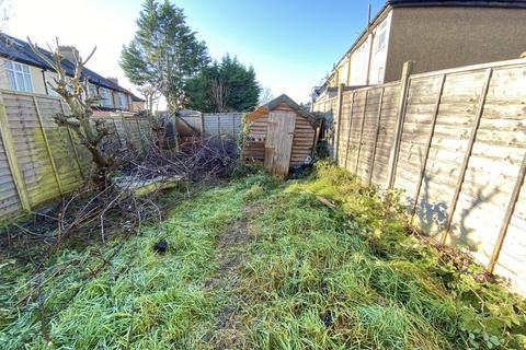 87 Whitefriars Avenue, Harrow, HA3 5RJ