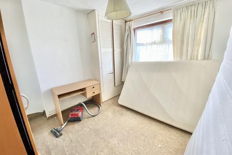 87 Whitefriars Avenue, Harrow, HA3 5RJ