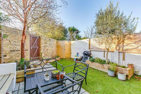 3 bedroom terraced house for sale - Buxton Road, London