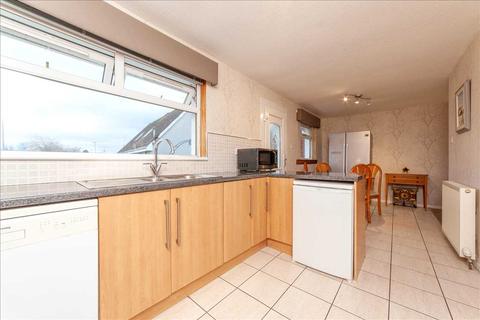 8 Curran Avenue, Wishaw, ML2 0DT