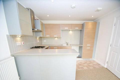 2 bedroom apartment to rent, Oldchurch Road, Romford, Essex, RM7