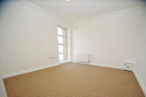 2 bedroom apartment to rent, Oldchurch Road, Romford, Essex, RM7
