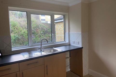 2 bedroom flat to rent - Shooters Hill