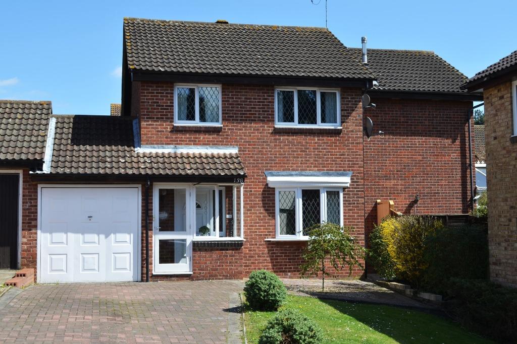 Raedwald Drive, Moreton Hall, Bury St Edmunds, IP32 4 bed detached