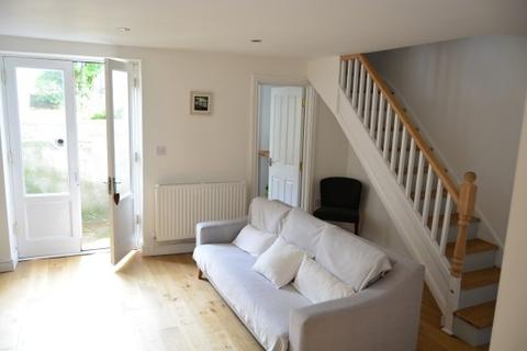 3 bedroom flat to rent - Upper North Street, Brighton, BN1