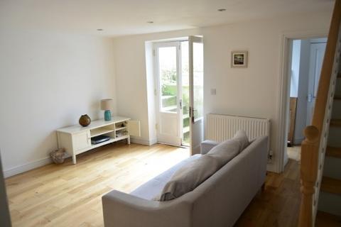 3 bedroom flat to rent - Upper North Street, Brighton, BN1