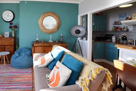 2 bedroom flat for sale - Moreton Court, Eversfield Place, St. Leonards-on-sea, East Sussex. TN37 6DB