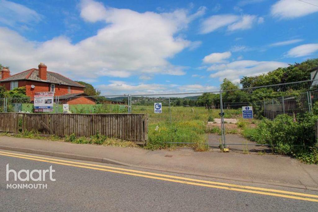 Rockfield Road, Monmouth 3 bed semidetached house £260,000