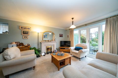 20 Bridle Way, Berkhamsted, HP4 1BS