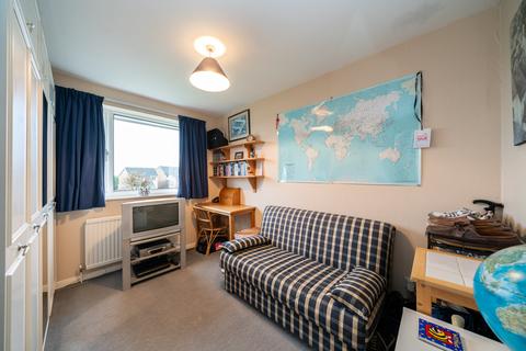 20 Bridle Way, Berkhamsted, HP4 1BS