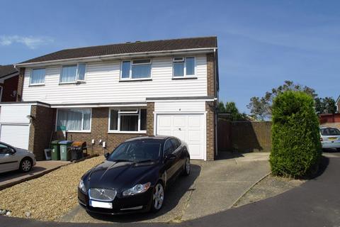 4 bedroom semi-detached house to rent, Frogmore, Fareham, Hampshire, PO14