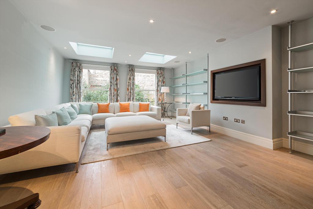 Lower Belgrave Street, Belgravia, London, SW1W 5 bed terraced house for