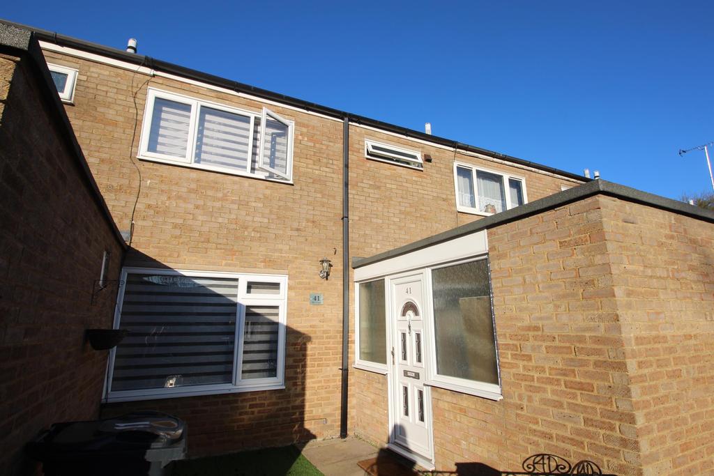 Ely Close, Stevenage, SG1 3 bed terraced house £1,295 pcm (£299 pw)