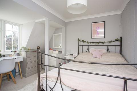 4 bedroom end of terrace house for sale - Clarendon Way, Tunbridge Wells