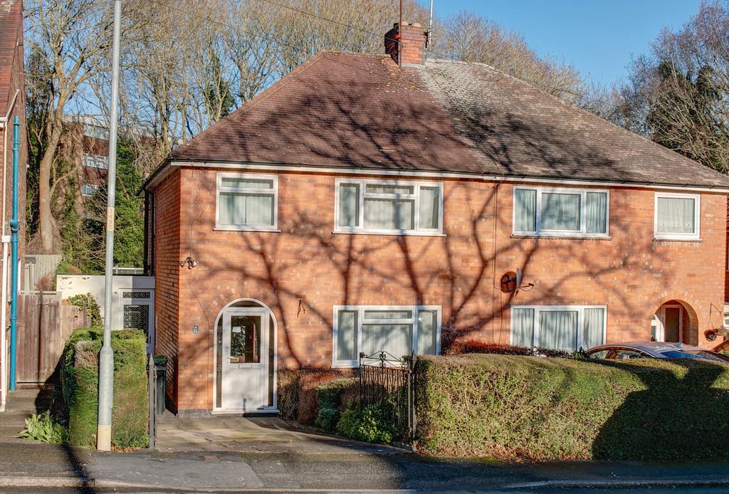 Parsons Road, Southcrest, Redditch B98 7EE 3 bed semidetached house
