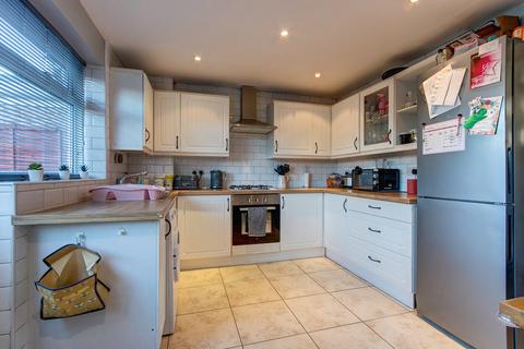 17 Eyton Close, Redditch, B98 0JY