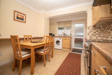 3 bedroom terraced house for sale - Gorse Place, Fairwater