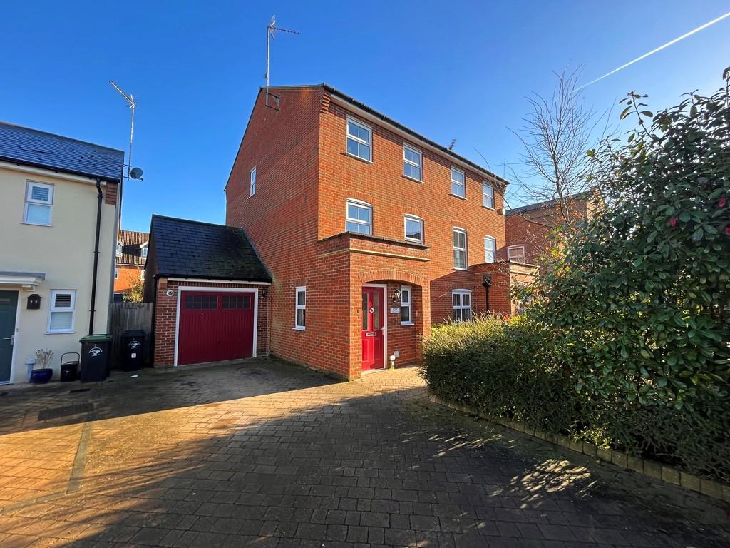 Banks Lane, Stansted 4 bed semidetached house £550,000