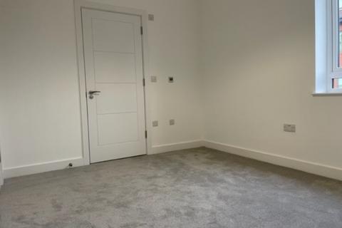 2 bedroom apartment to rent, Park Avenue, Sale