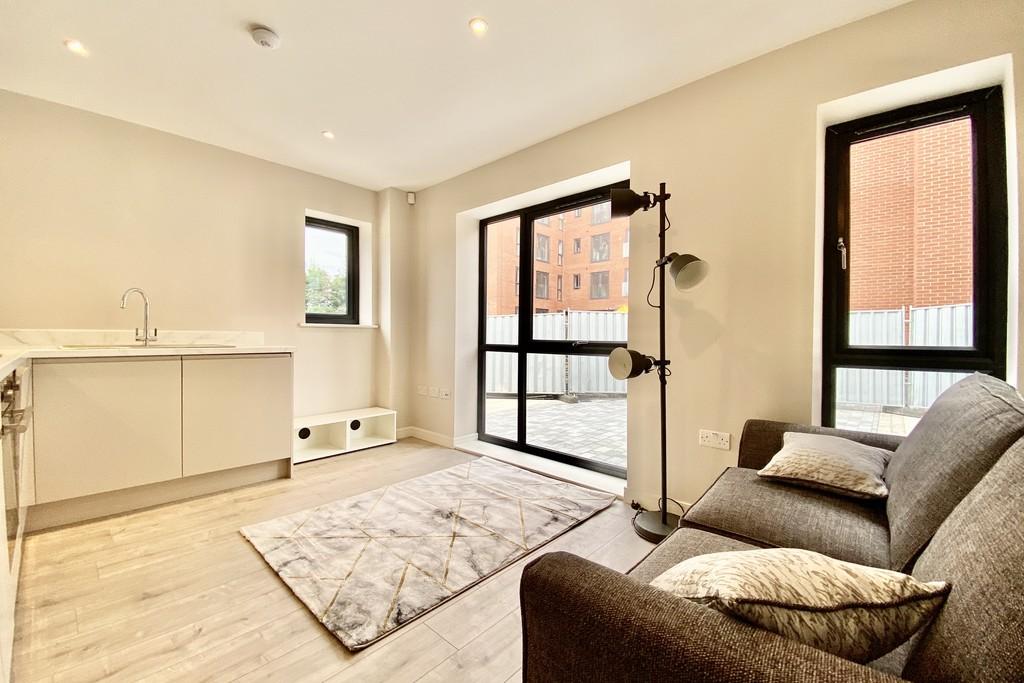 Green Quarter, Cross Green Lane, Leeds 1 bed apartment £725 pcm (£167 pw)
