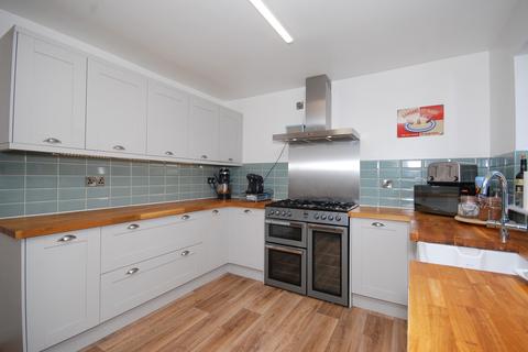 64 Broadlands, Bideford, EX39 4QL