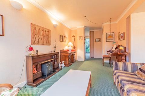 4 bedroom detached house for sale - Wharmton Rise, Grasscroft, Saddleworth, OL4