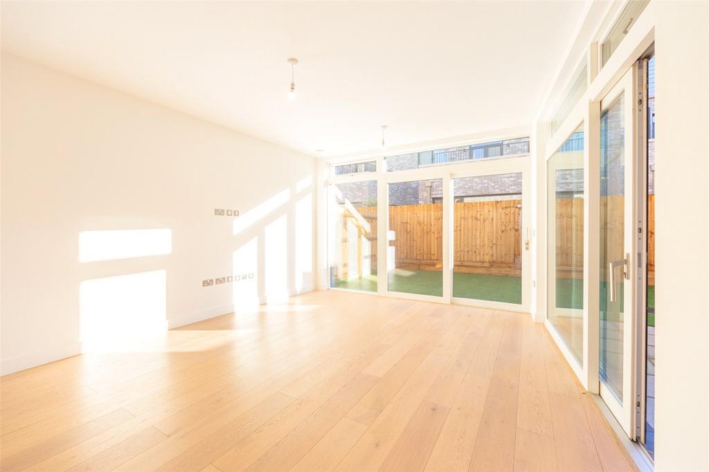 House in Cambridge, Eddington - View 3