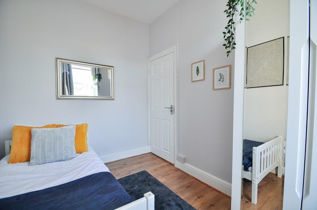 Caerleon Road*, St Julians, NEWPORT 1 bed in a house share to rent £400 pcm (£92 pw)