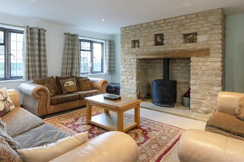 5 bedroom detached house to rent - Nethercote Farm Drive, Bourton-on-the-Water, Cheltenham