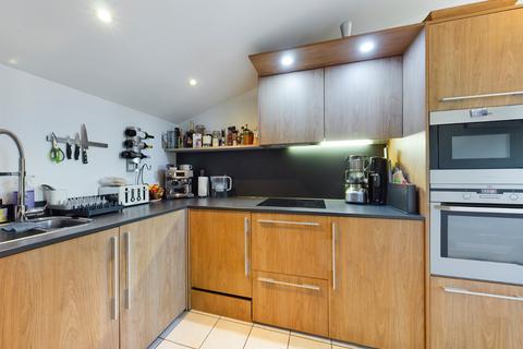 1 bedroom flat to rent - Pretoria Road, Chertsey, Surrey, KT16